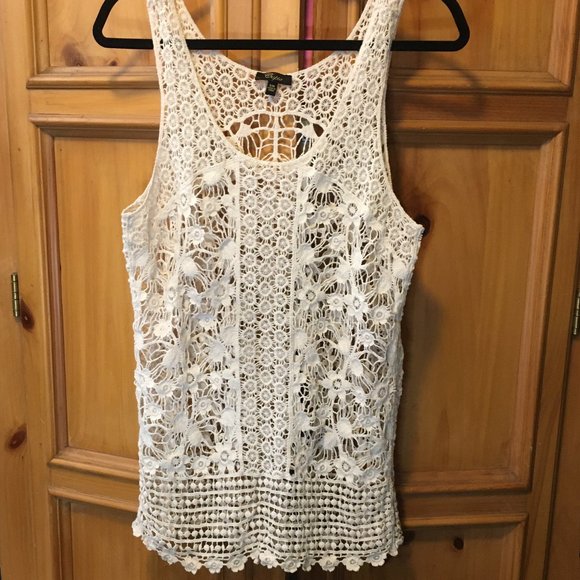 Cupio Tops - 🎯 Crochet Tank Top - Boho Beauty! Free w/ Purchase of $25 or more